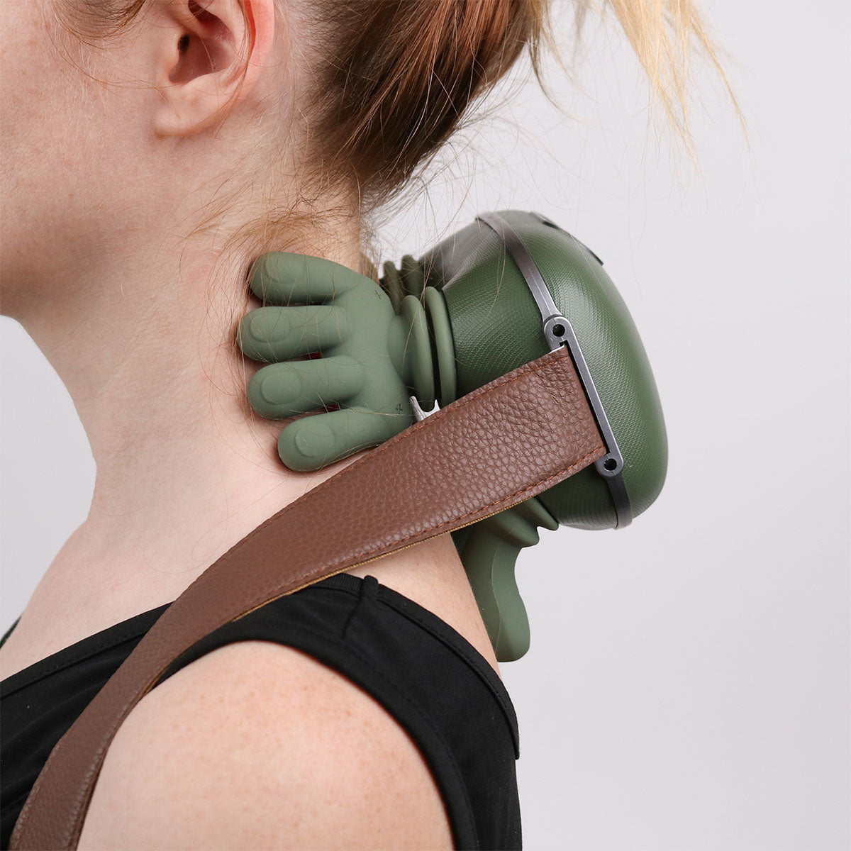 Hands-On Kneading Electric Massager around neck Cordless neck massager with adjustable strap USB rechargeable neck massager with heat Silicone neck massager for everyday use Quiet electric neck massager for office
Lightweight kneading neck massager