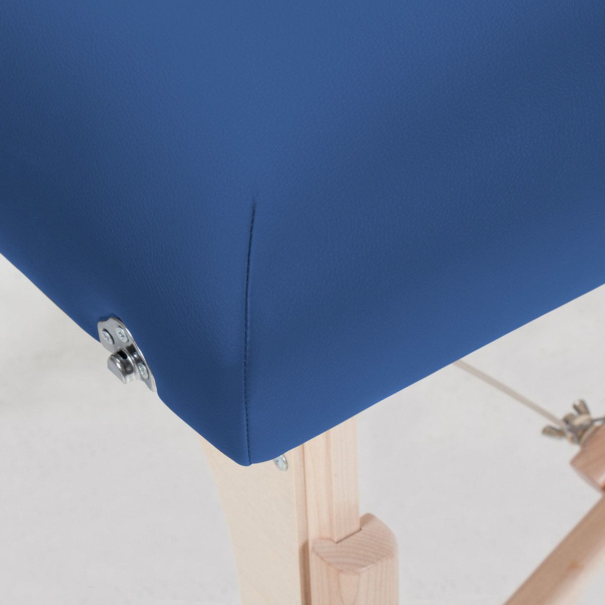 Stronglite Classic Deluxe Portable Massage Table Package