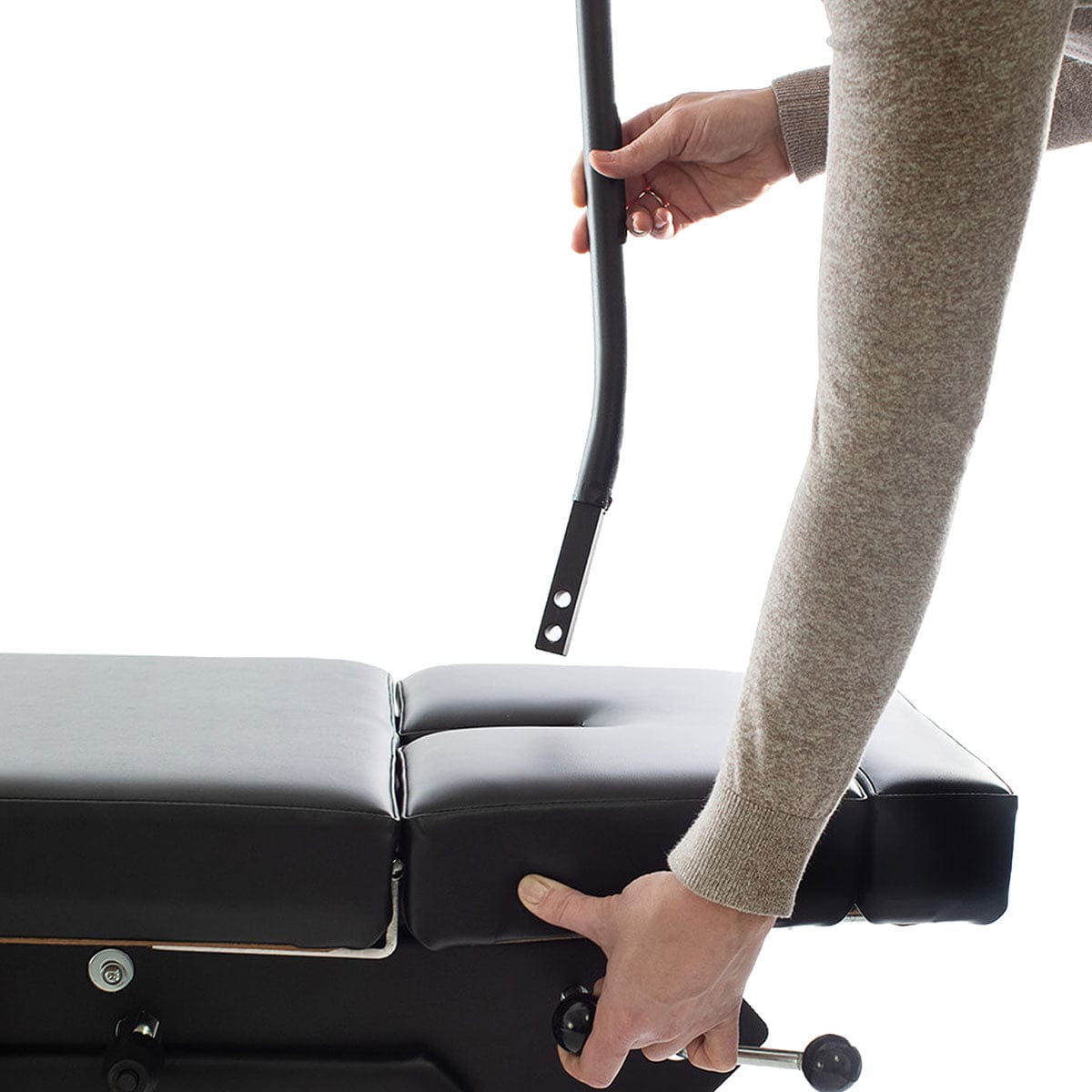 Elite manual flexion chiropractic table
Manual flexion table with electric elevation Chiropractic table with axial rotation upgrade 21 inch chiropractic treatment table Manual flexion control handle chiropractic table