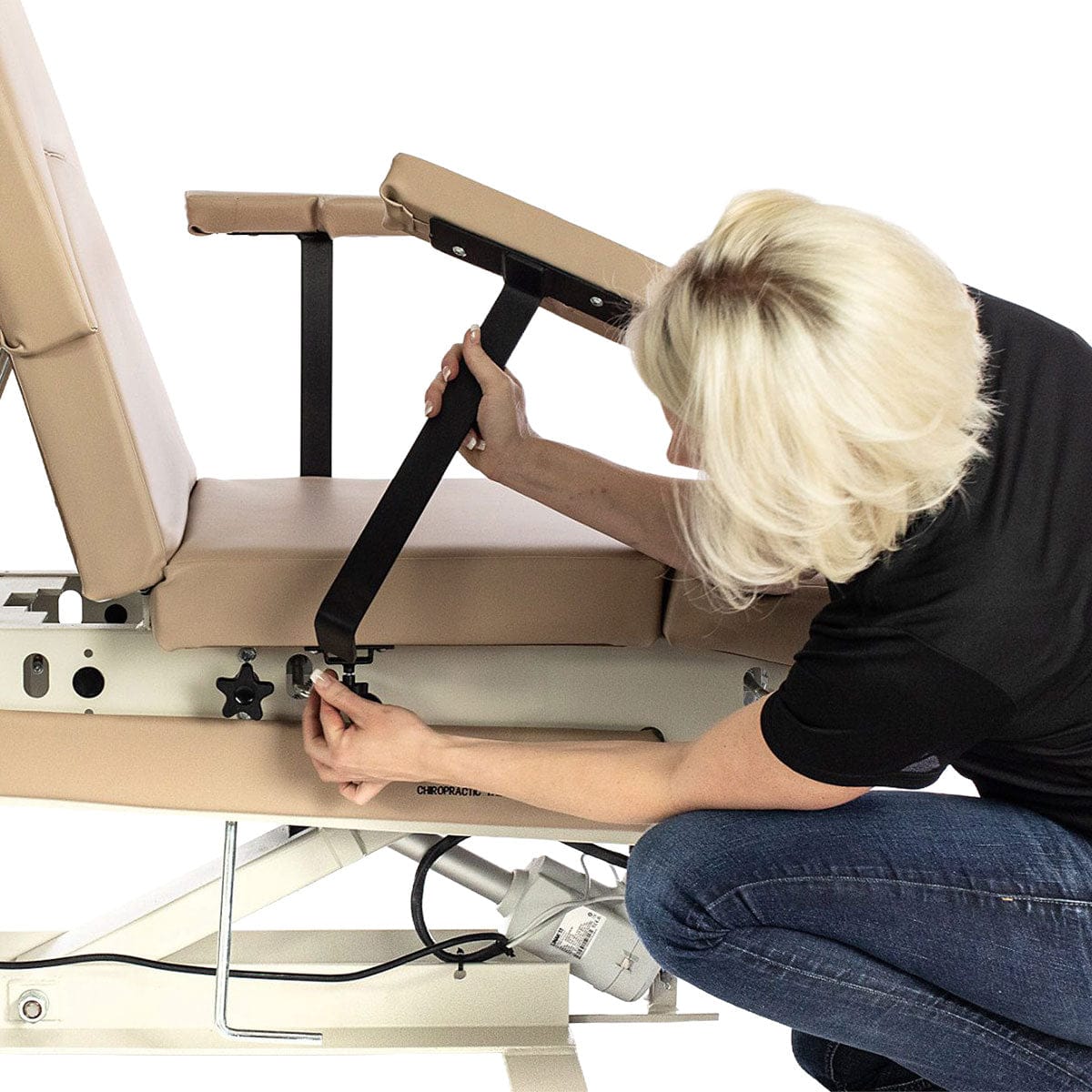Elite hybrid adjusting chiropractic table
Electric elevation chiropractic table with hybrid conversion Hybrid chiropractic table with drops 21 inch chiropractic treatment table Chiropractic table with cordless elevation option