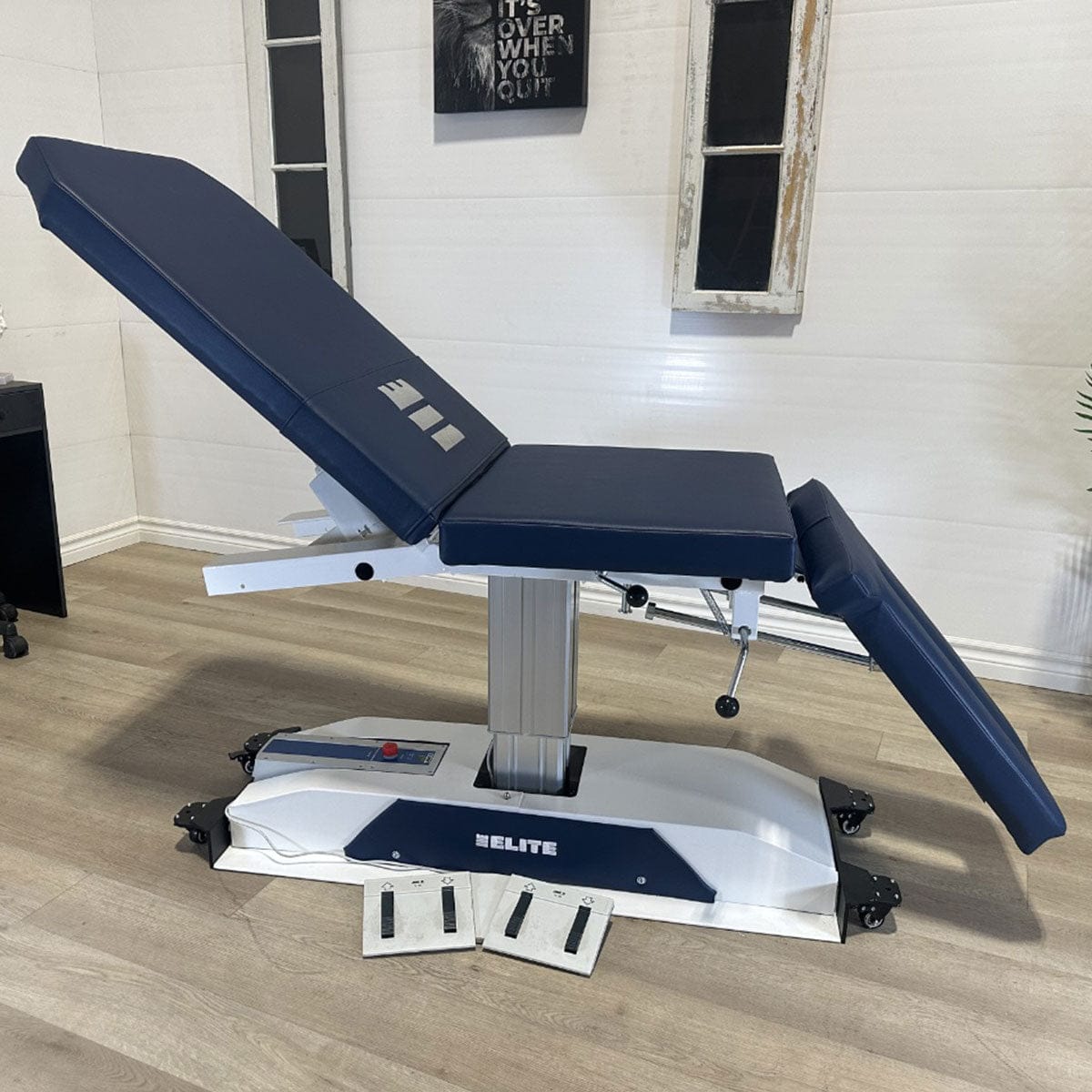 Elite PT Series electric elevation table
24 inch wide treatment table with electric lift Physical therapy table 18 to 38 inch elevation Elite PT table with adjustable head and back rest
Cordless electric treatment table