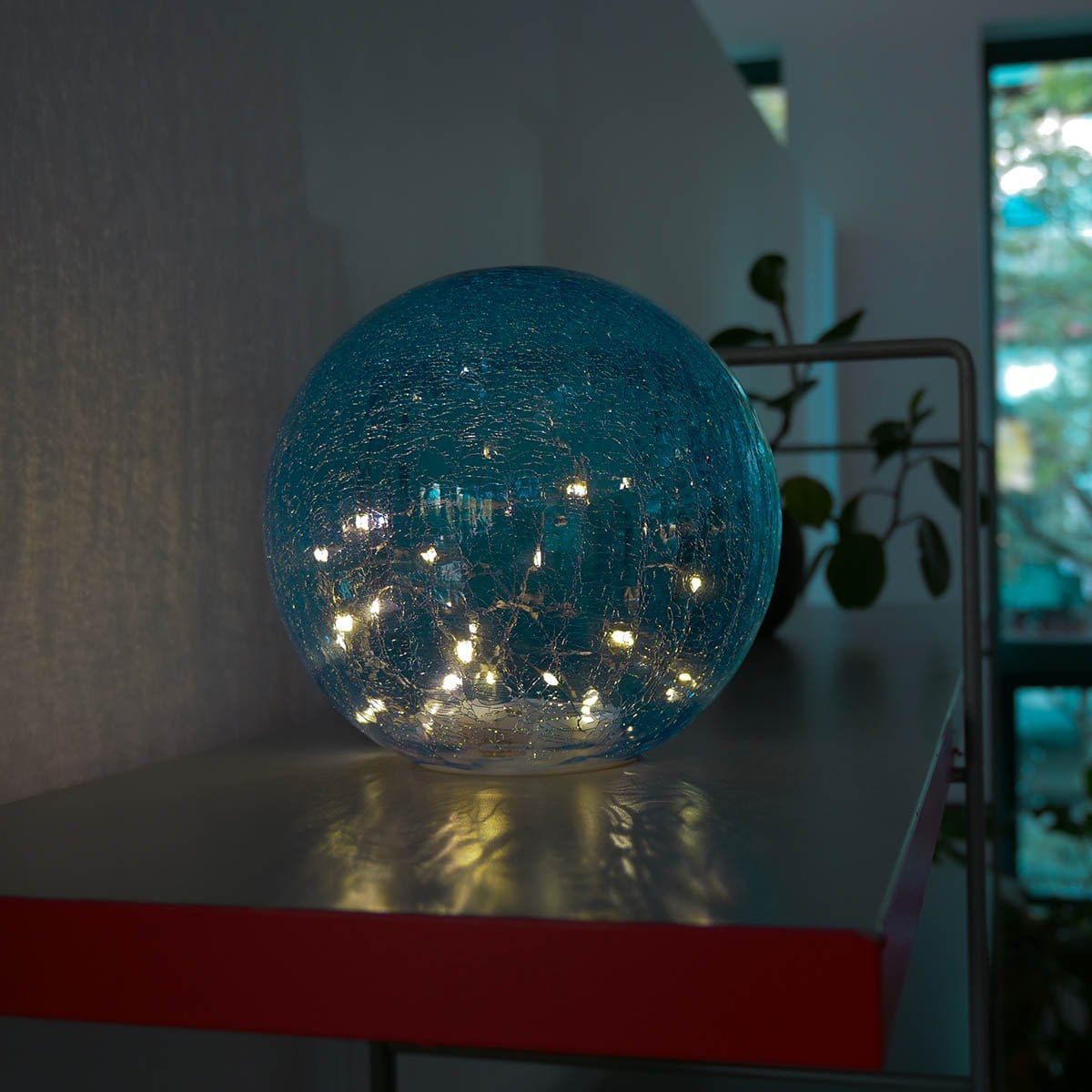Blue Faerie LED Crackle Glass Globe (15 cm)